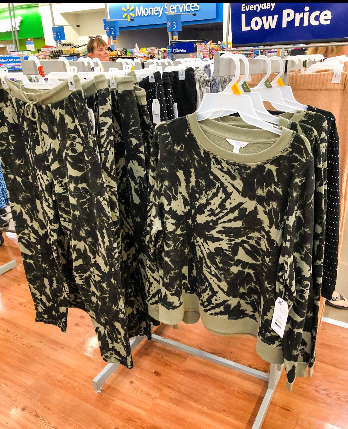 New loungewear!






#walmart #walmartfashion #walmartstyle #walmartfinds #newarrivals #lounge #loungeset #loungefly #timeandtru #noboundaries #sleepwear #cozy #tiedye #fallfashion #fallstyle #scoop #freeassembly

#LTKstyletip #LTKunder100 #LTKunder50