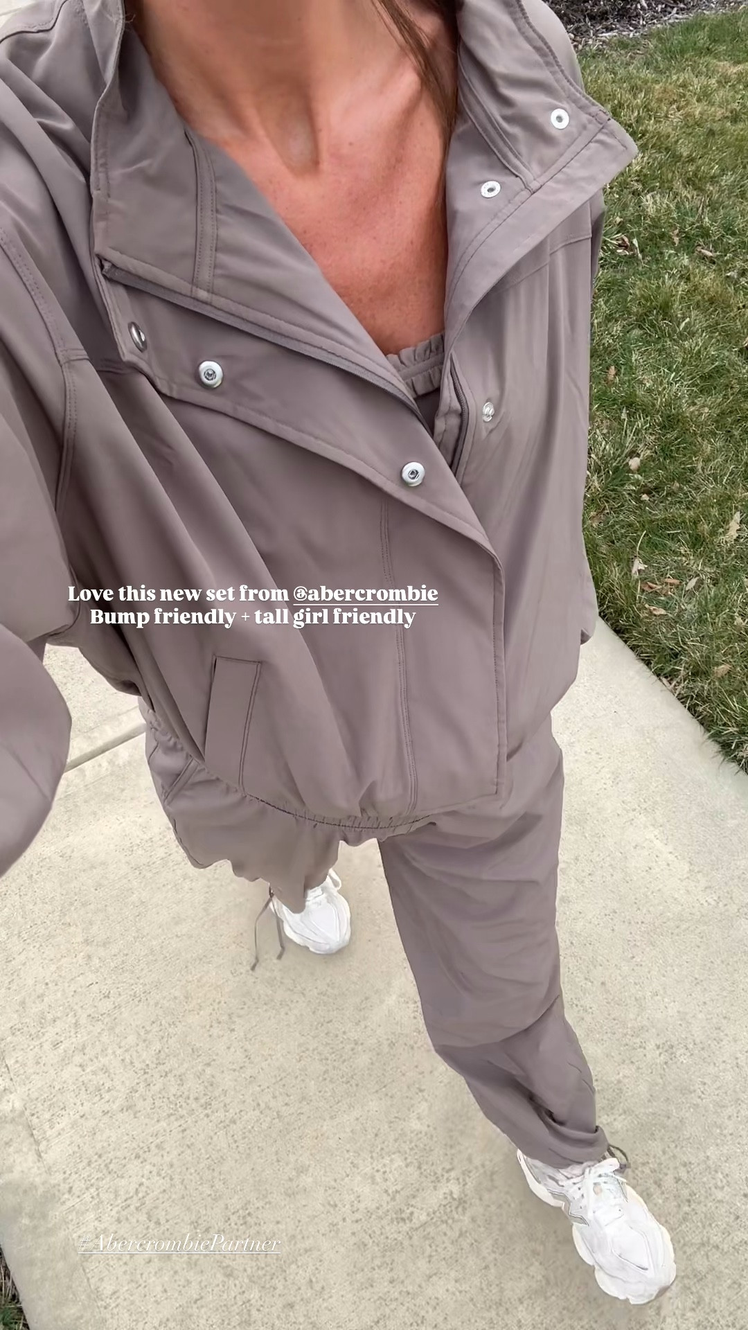 My latest order from Abercrombie YPB is so good especially if you are pregnant! Love that their activewear bottoms are stretchy. I am a runner and approve pregnant or not all YPB! Most of their tops and active dresses come padded too! Wearing mediums in everything for pregnancy! @abercrombie  #AbercrombiePartner


Active set, 

#LTKmorningroutine #LTKfitnessgoals #LTKmomlife