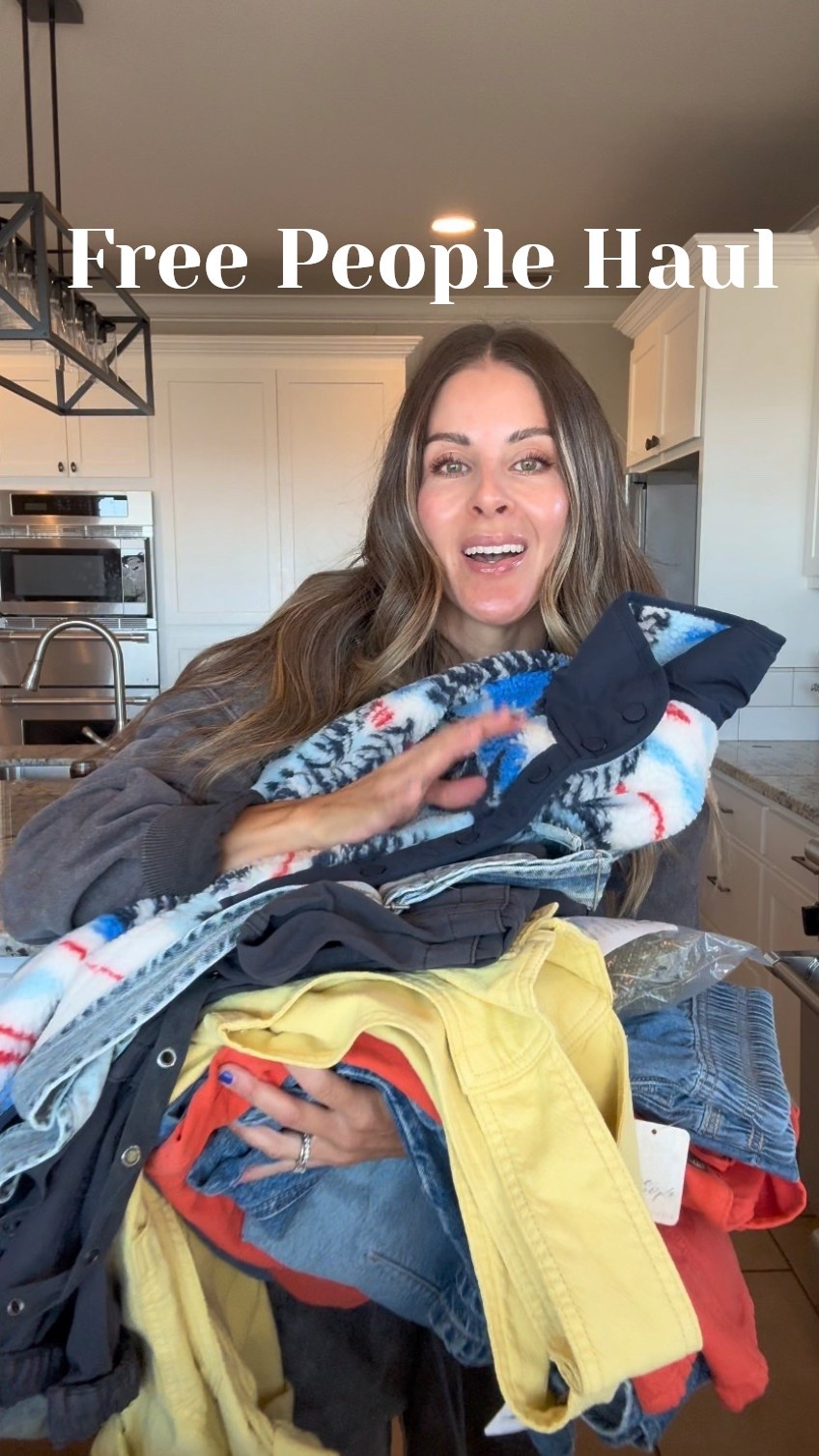 Linking up everything in my recent free people haul! I didn’t pay full price for anything. And now I’m addicted. Comment NEED for all the deets to shop!
.
.
.
Free people, sale, free people, hall, free people style, free people favorites, millennial mom style, casual style, 
.
.
#freepeople #freepeoplestyle #freepeoplefaves #millennialmomstyle