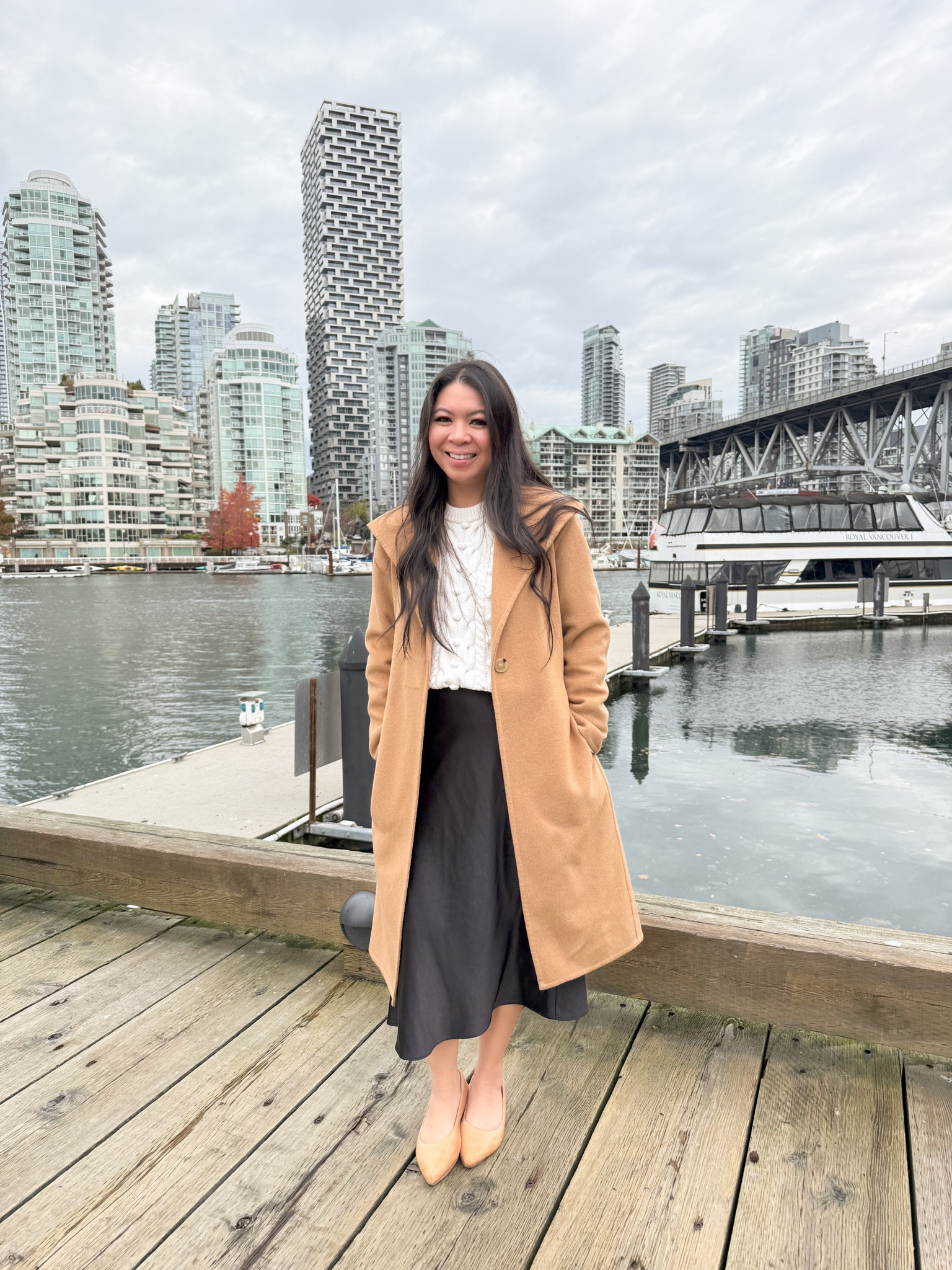 Silk skirt with sweater and drape coat, classic outfitt

#LTKHoliday #LTKShoeCrush