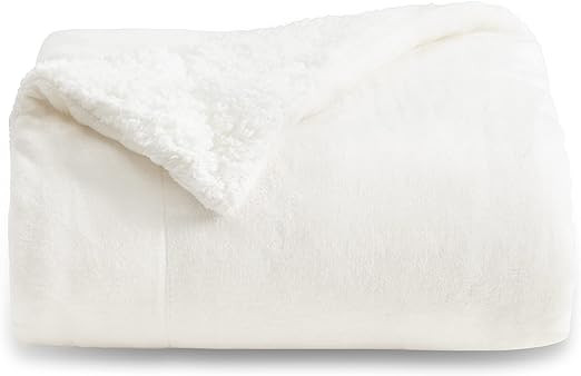 Bedsure Sherpa Fleece Throw Blanket for Couch - Thick and Warm Blankets for Winter, Soft and Fuzz... | Amazon (US)