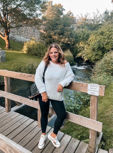 This sweater has got me stepping into fall like a cozy dream… so soft , cozy and slouchy.
Fall outfits, oversized sweater, Nike, Nike sneakers 

#LTKSeasonal #LTKfindsunder50 #LTKstyletip