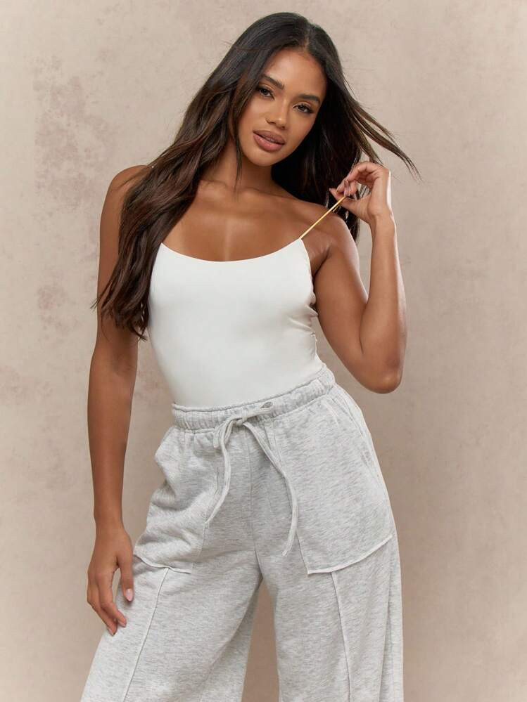 MISSGUIDED Spaghetti Strap Cami Tank Top Sleeveless Basic Layering Camisole Summer Essential Casual Slim Fit Adjustable Straps Form Fitting Minimalist | SHEIN