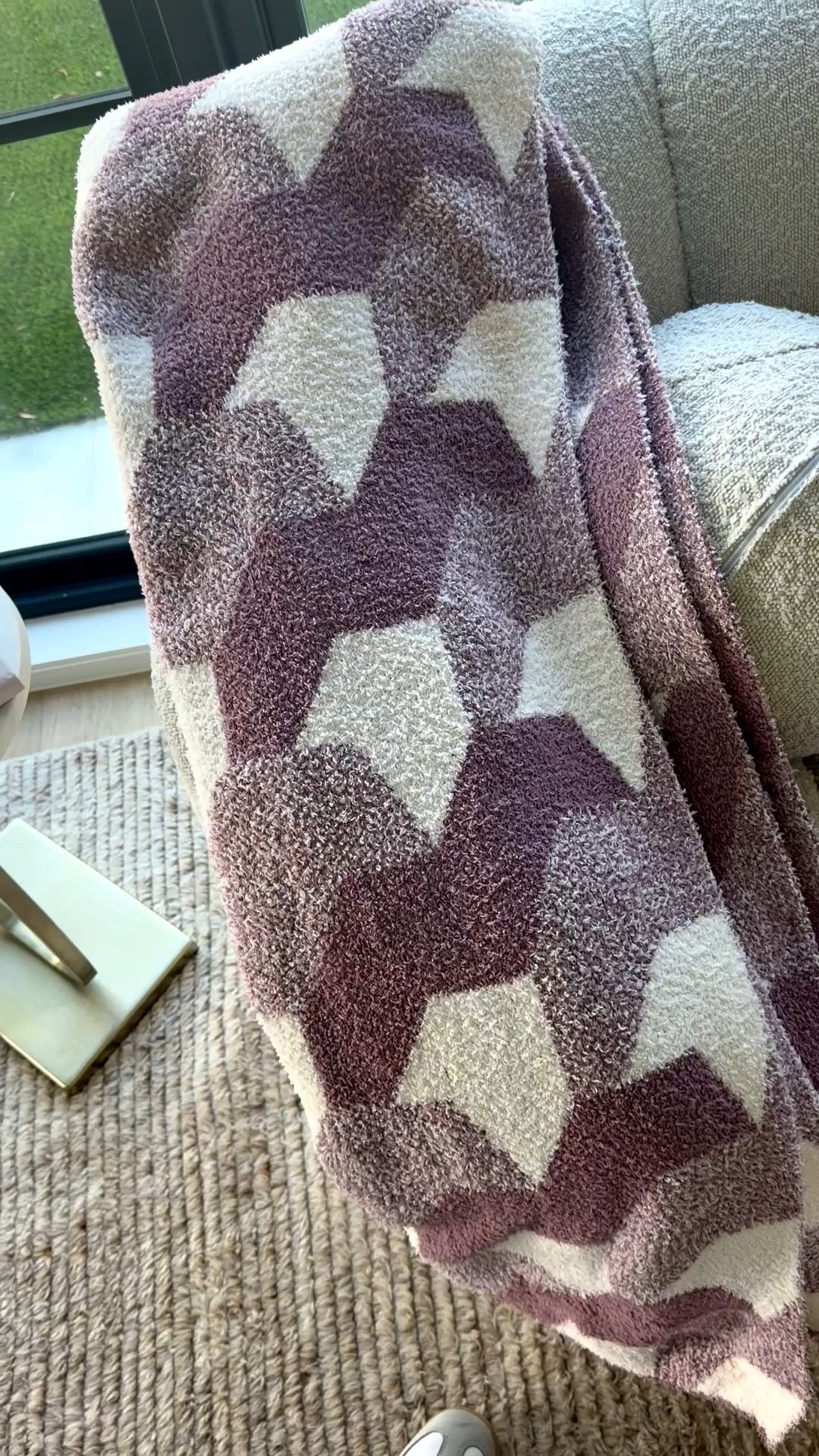 New colors in the Walmart blanket that reminds me of Barefoot Dreams for way less!!! 👏🏾

#LTKmomlife #LTKHome #LTKdayinmylife