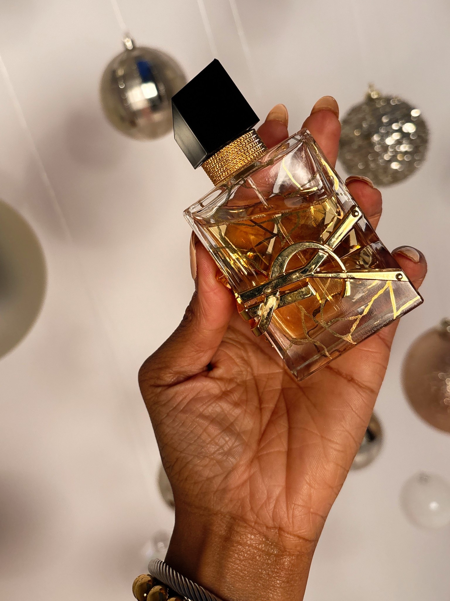 My go-to holiday perfume right now — warm, feminine, and long-lasting. I love YSL Libre because it feels so luxe for winter and makes the perfect gift.


#LTKGiftGuide #LTKHoliday #LTKgrwm