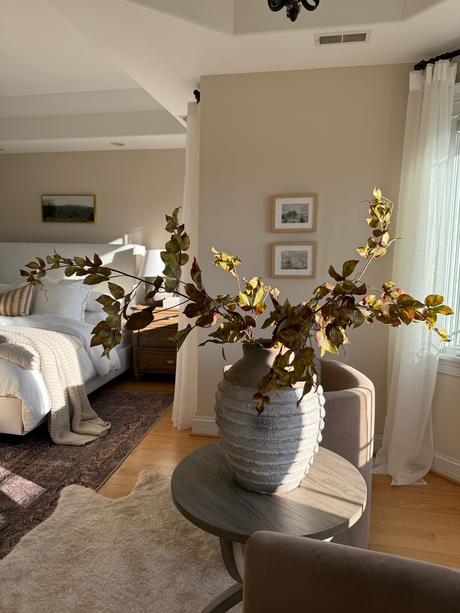 Added these beautiful Grape Ivy stems from Afloral for fall and I am obsessed. 

#falldecor #falldecorating #fallhomedecor #fallhome #fallstems 

#LTKStyleTip #LTKHome #LTKSeasonal