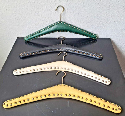 Nieten Kleiderbügel 5 Stück Vintage Kunstleder Bügel mit Nieten  | eBay | eBay DE
