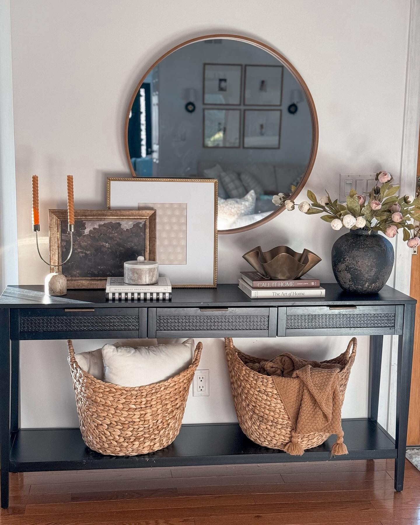 This has to be one of my favorite spots in my home! I love a refreshing my console table every so often but it’s been a while I changed out these peonies! I’m thinking of adding some green stems but still obsessed over these beautiful peonies! 

Comment shop for a link to all featured products 

#homeaesthetic #ａｅｓｔｈｅｔｉｃ #homebodydesignbook #interiordesign #interiordesignloverstour #interiordecor #interiorstyling #instahome #instahomedecor #organichome #modernhomedesign #cozyhome #cozyhomedecor #modernvintagehome #transitionaldecor #neutralhome #neutraldecor #neutralstyle #neutralhomedecor #neutralhomeedit