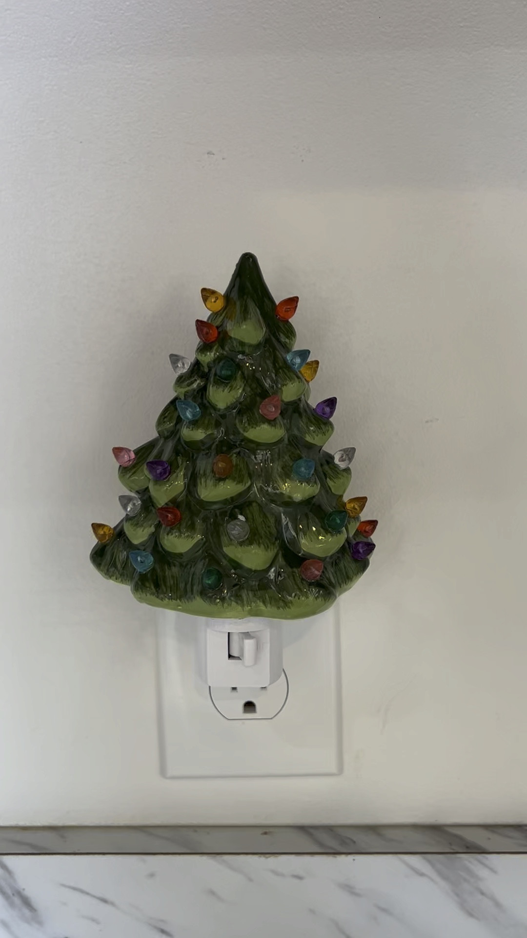 I’m so in love with this little light from Amazon 😍