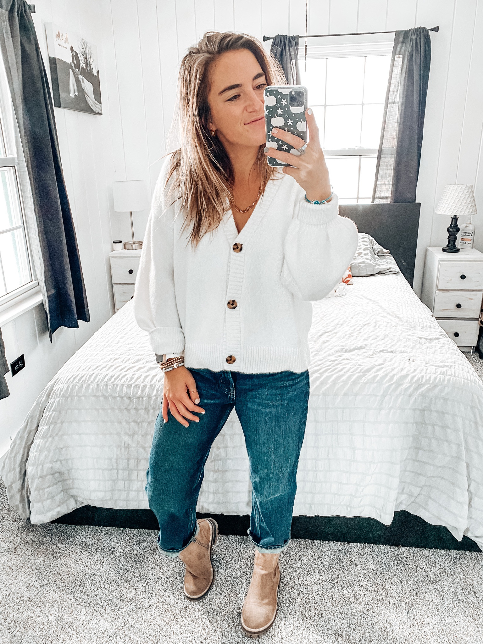 Button up cardigan 
Mom jeans
Winter outfit
Women’s fashion
Women’s style
Sweater outfit 

#LTKshoecrush #LTKstyletip #LTKSeasonal