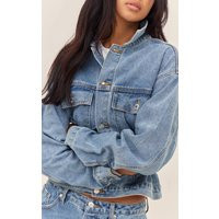 Light Mid Blue Wash Pleated Cinch Back Denim Jacket | PrettyLittleThing UK