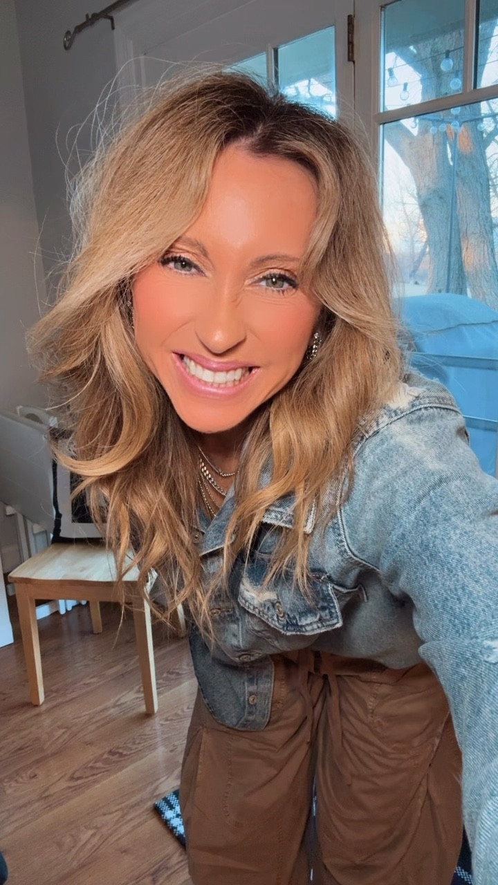 Simple and cute… easy to style and comfortable to wear all day… you can never go wrong with a denim top that acts like a jacket too… L O V I N G these cargo pants… bought a beautiful bright color this past summer and now the brown… they’re so much fun to style & wear… cheers to a new week with new possibilities… 

#LTKWorkwear #LTKgrwm #LTKootd