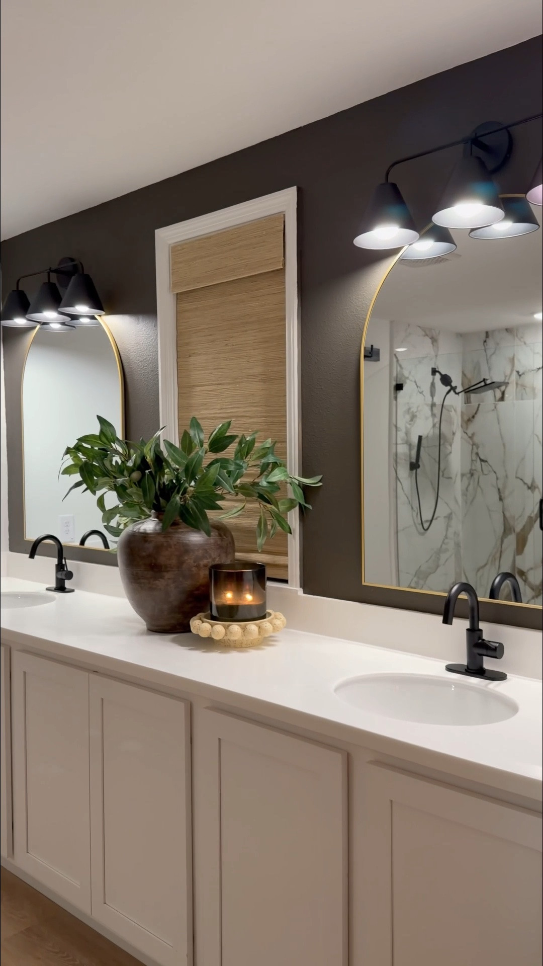 Some of my favorite finds in my home ❤️



Bathroom refresh | home decor | Living room decor | bathroom mirror | large wall art

#LTKHome