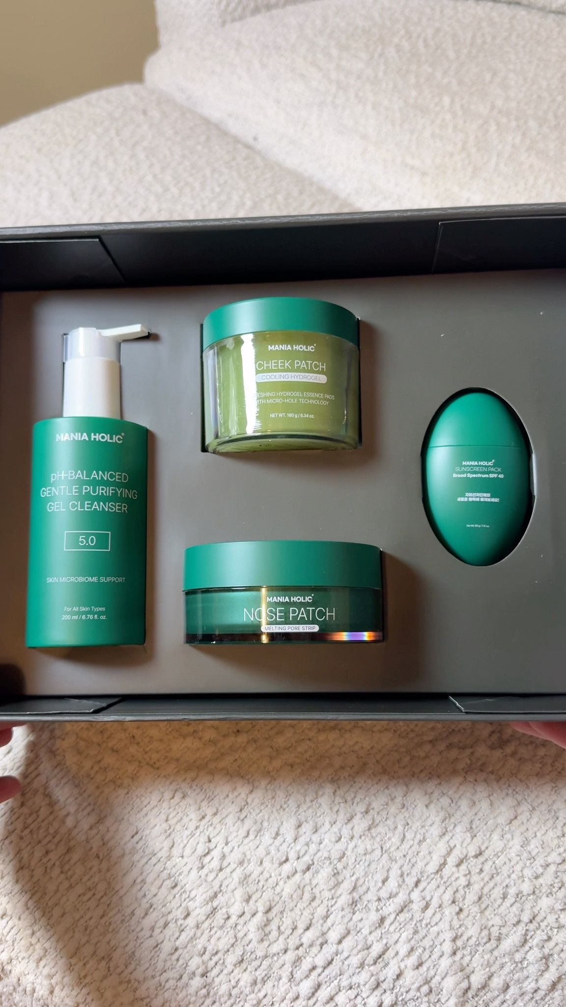 Korean skincare is where it’s at 😍 (vegan ingredients and hypoallergenic formulations) these products from Mania Holic look so soothing for the skin and also fun to use! I’m really looking forward to trying the gel cheek patches and this sunscreen leaves zero white cast 😍
You can use the code LINNMH10 on Amazon for 10% off any product shown 💖

Korean skincare


#LTKBeauty
