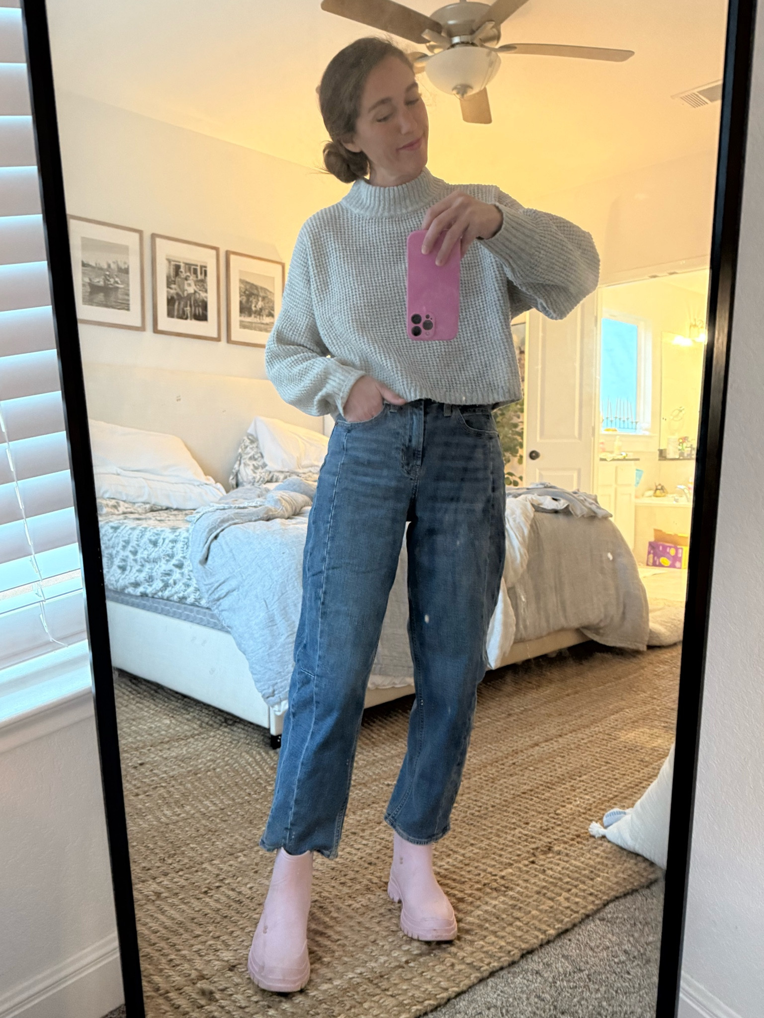 Old Navy Barrel Heans are the best I’ve found so far high waisted and they hang better than others I’ve tried. Also had to wear my rain boots this morning ☔️

#LTKFindsUnder50 #LTKShoeCrush #LTKStyleTip