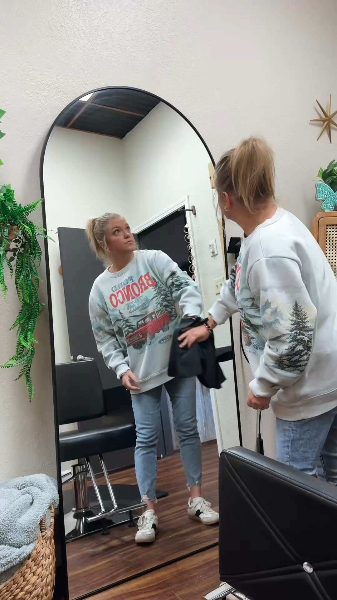 Winter is rough on your scalp not just your skin.

Cold air + indoor heat =
dryness, flakes, irritation and hair that just feels different.

Your scalp doesn’t understand winter…
it just knows it’s losing moisture and balance.

These are the things I actually use in winter to:
• calm my scalp
• support growth
• reduce dryness
• feel cozier overall

Everything linked is what’s getting me through dry-scalp season 🤍



#LTKBeauty #LTKHoliday #LTKselfcare