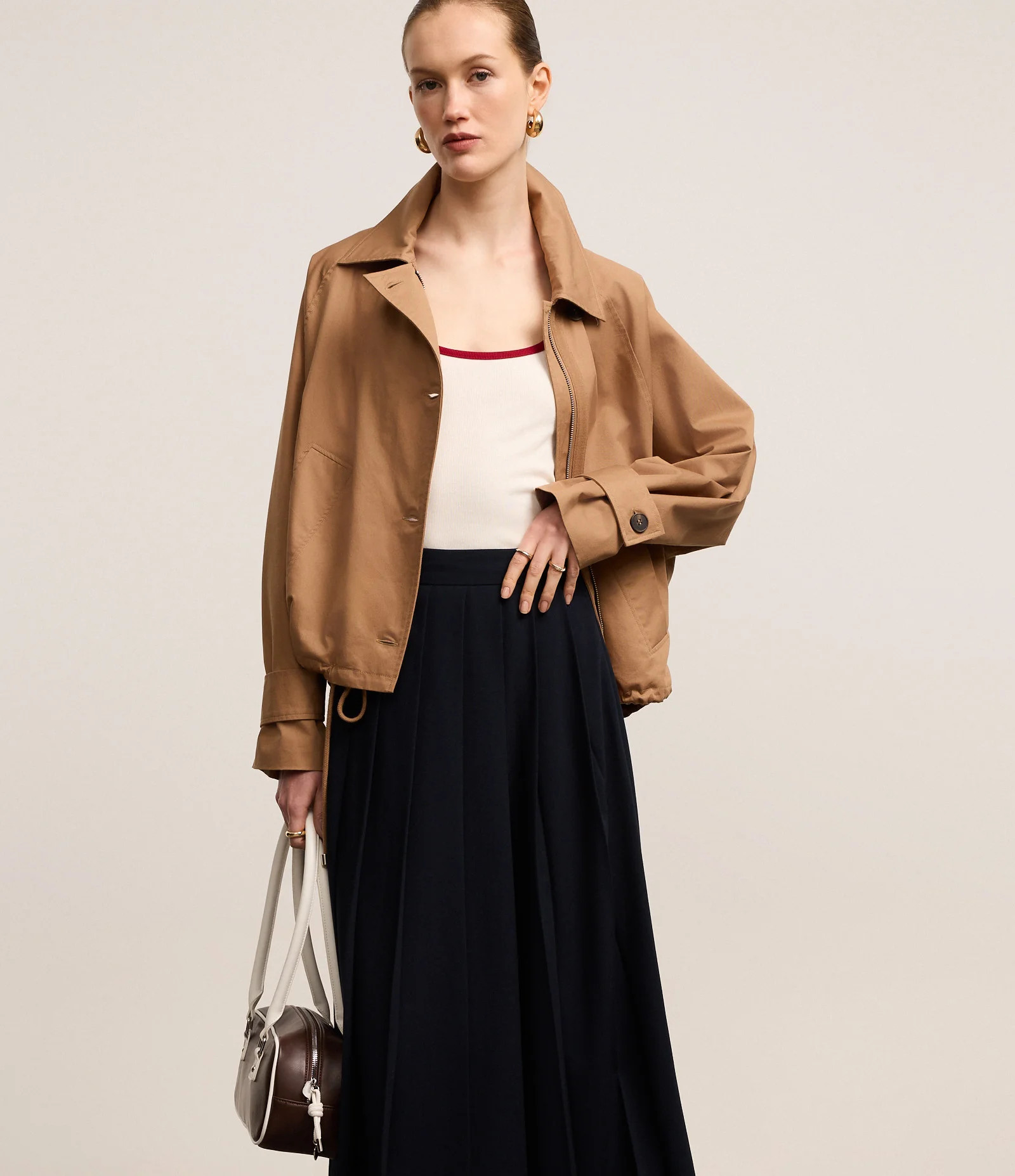 Saia Evasê Midi Alfaiatada com Efeito Plissado Azul Marinho - Lojas Renner | Renner (BR)