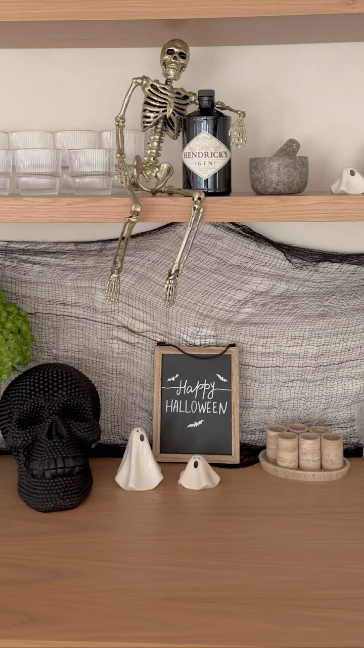 #halloween
#halloweendecor
#homegoods
#homedecor
#skeletons

#LTKhome #LTKSeasonal #LTKHalloween