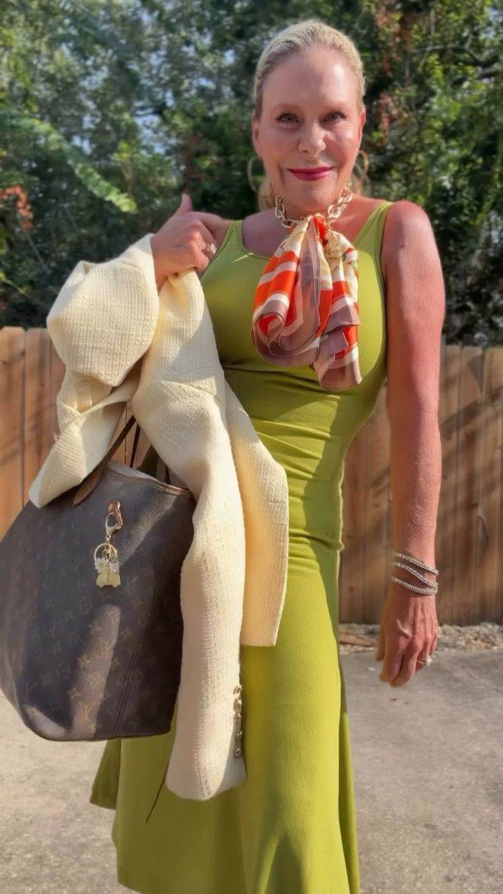 This tank dress is officially one of my favorite closet staples. The built-in bra gives you support without the extra layers, the fabric is incredibly flattering, and this color? I’m completely obsessed. 💚

Wear it with sneakers for sightseeing, wedges  for brunch, or dress it up with heels and statement jewelry for dinner. Need to head to the office? Just throw on a blazer and you’re instantly work-ready.

Comment “DRESS” and I’ll send you the link! ✨Plus, save with code Tammy20

#TravelStyle #CapsuleWardrobe #OfficeStyle #worktoweekend