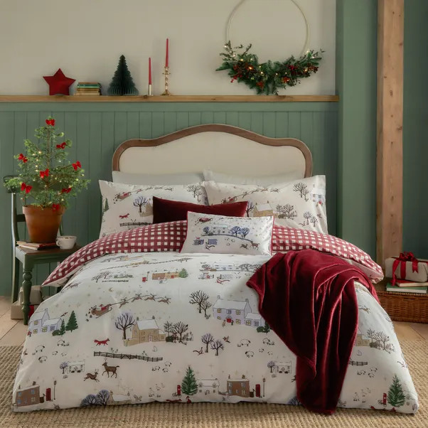 furn. Cotswolds Christmas Duvet Cover and Pillowcase Set | Dunelm