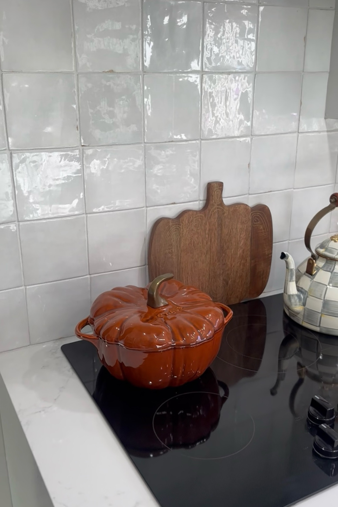 Every fall kitchen needs this pumpkin Dutch oven🎃🎃🎃

#LTKFamily #LTKSeasonal #LTKHome