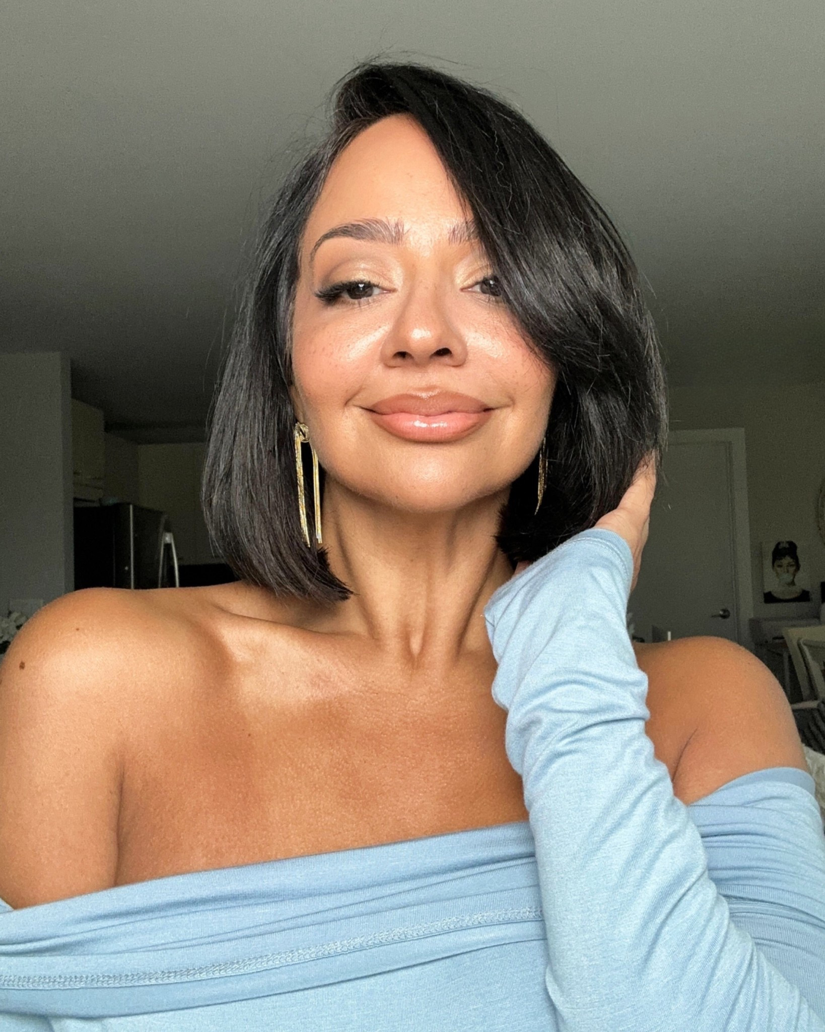 BOBBIANA 🩵💇🏽‍♀️ Loved this entire makeup look too

over 40, millennial, petite, petite curvy, curvy, size 8, midsize, makeup, makeup for women over 40, mature makeup, mature skin, makeup inspo, makeup ideas, spring makeup 

#LTKBeauty #LTKOver40 #LTKStyleTip