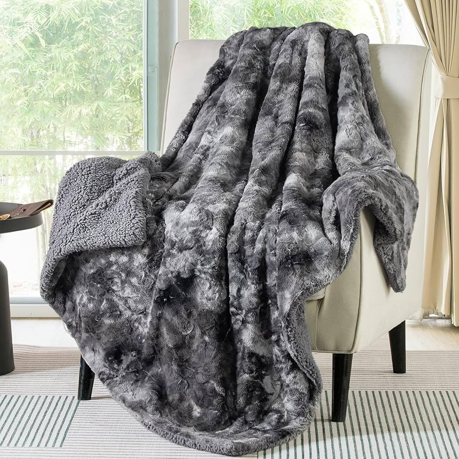 Bedsure Fuzzy Blanket for Couch - Grey, Soft and Warm Plush Sherpa, Cozy and Furry Faux Fur, Reve... | Amazon (US)