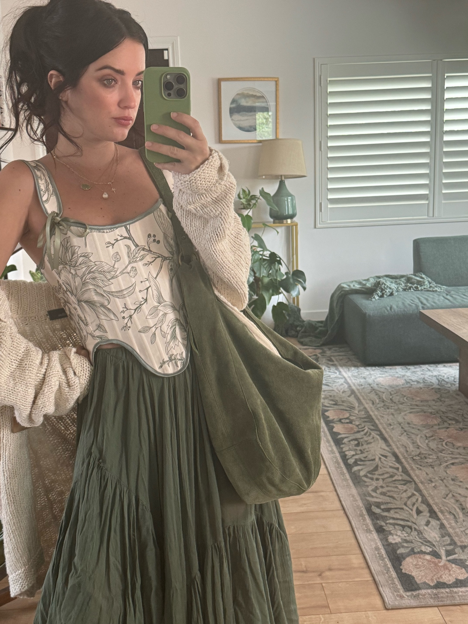 Green forever 🌿🤍🌿 #outfit #greenoutfit #corset