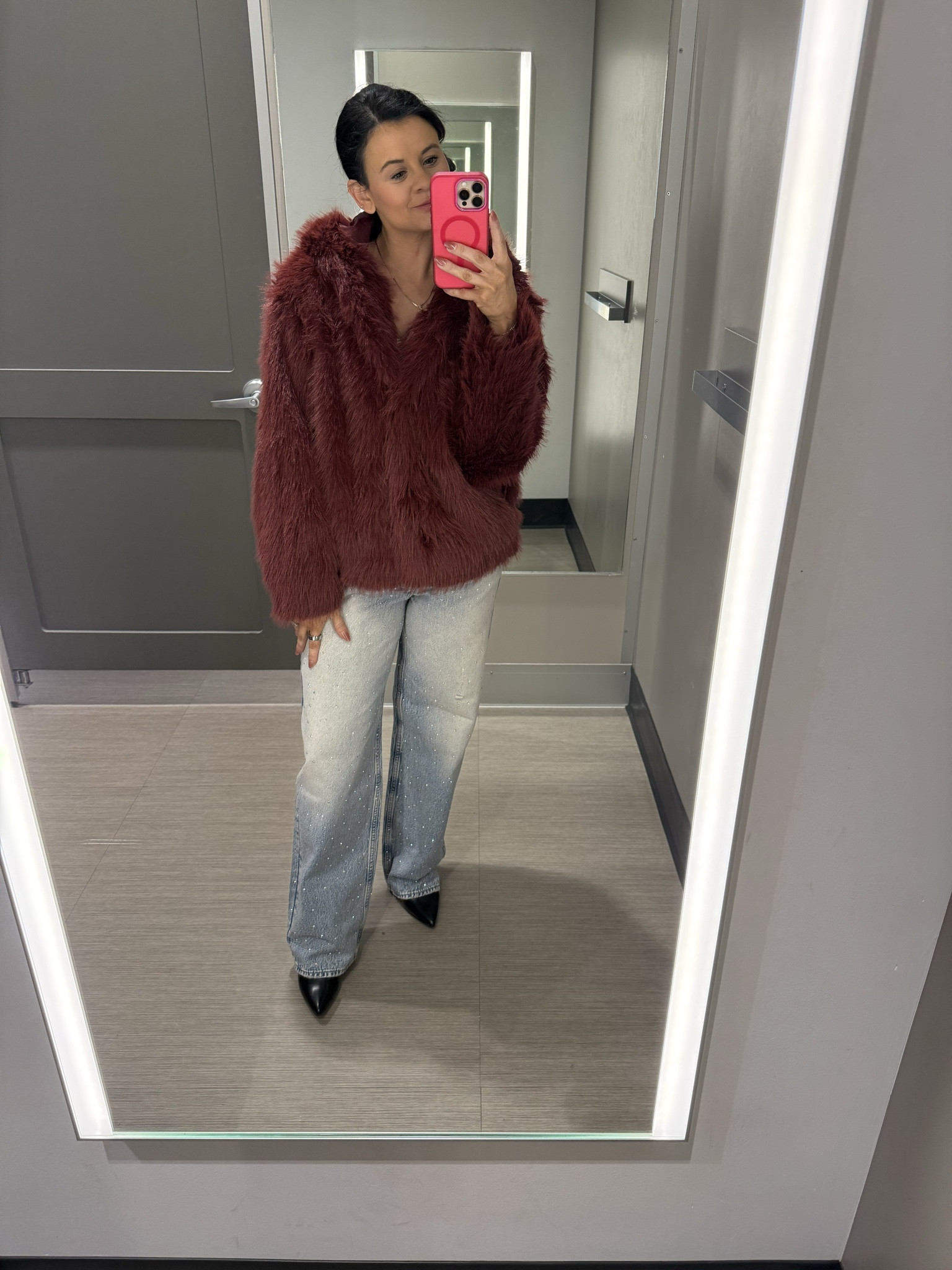 Size medium jacket 


#LTKGiftGuide #LTKHoliday #LTKootd