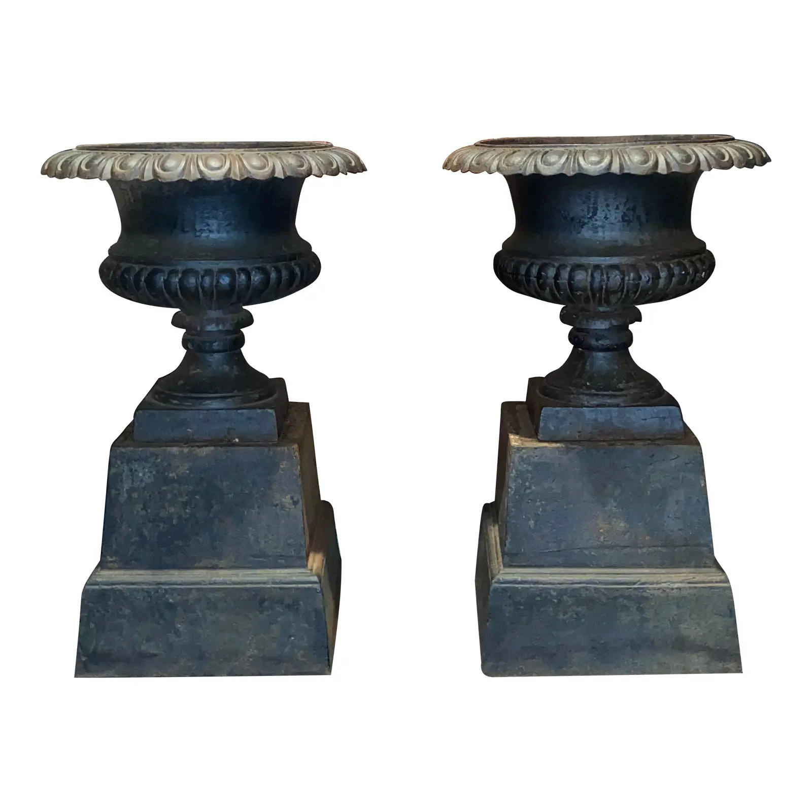 Early 20th Century 20" Gastonbury Cast Iron Planters - Set of 2 | Chairish