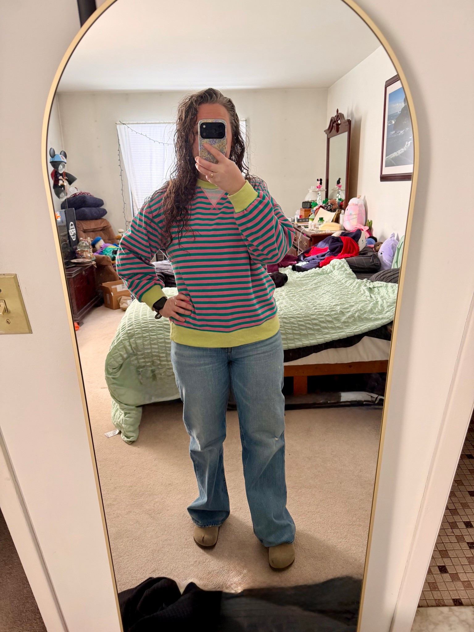 It’s Wednesday my dudes ✨

pulled out one of my favorite pullovers from last year to add a little color to the day! this colorway is sold out but I found it on amazon and I’m linking others! 




#ootd

#LTKootd