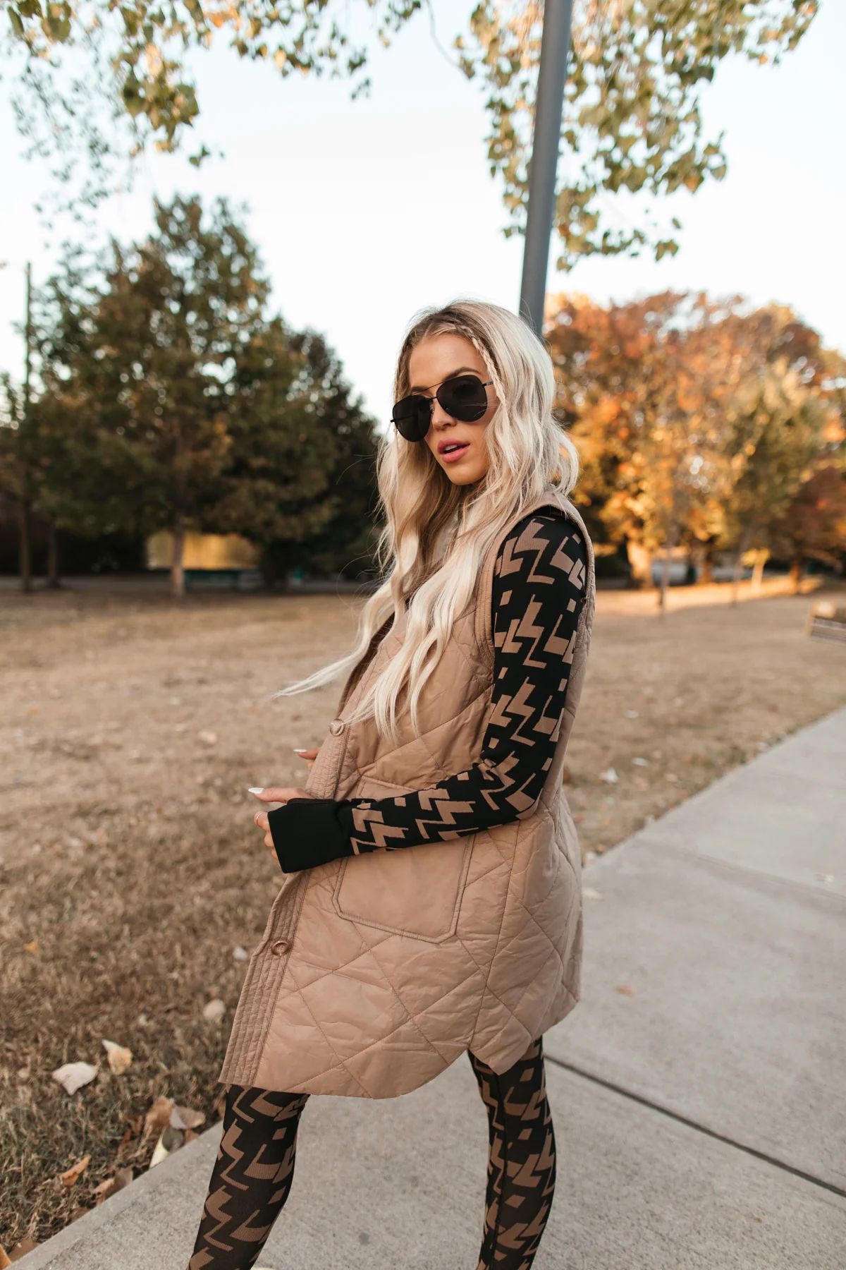 Chloe Vest Taupe | The Post