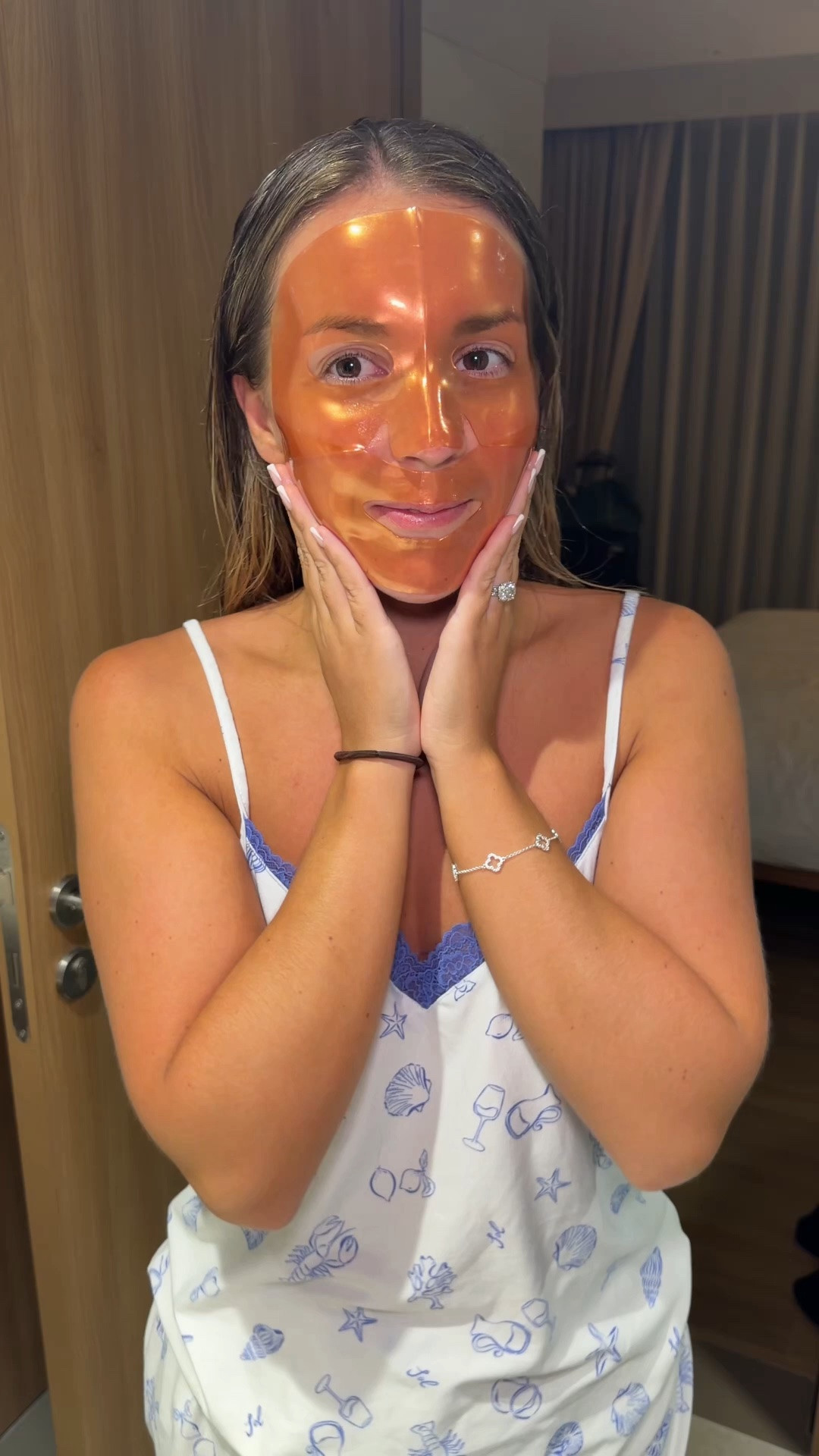 The post long haul flight reset I needed 🧖🏼‍♀️✈️

After travelling from Scotland to Thailand, I tried the @Rodial Salmon DNA Hydrogel Face Mask. It’s packed with Salmon DNA polynucleotides, NMN and hyaluronic acid to deeply hydrate, plump and help revive tired-looking skin.

Exactly what my skin needed after a long travel day 🤍 AD

#LTKuk #LTKeurope #LTKtravel