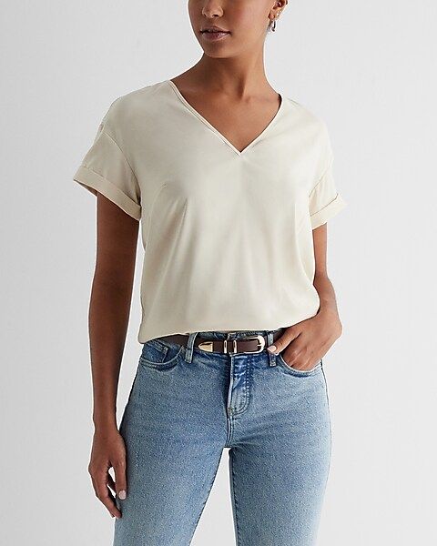 Satin V-neck Short Cuff Sleeve Gramercy Tee | Express