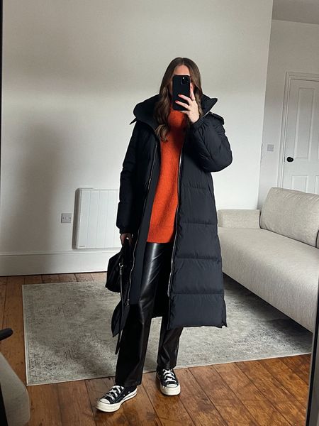 One base outfit, styled three ways
Small in the Topshop orange/rust coloured jumper
27r in the Abercrombie faux leather trousers, I’m 5ft 6
Small in the Arket down hooded puffer coat
Ganni converse chuck 70 hi-top


#LTKeurope #LTKstyletip #LTKSeasonal