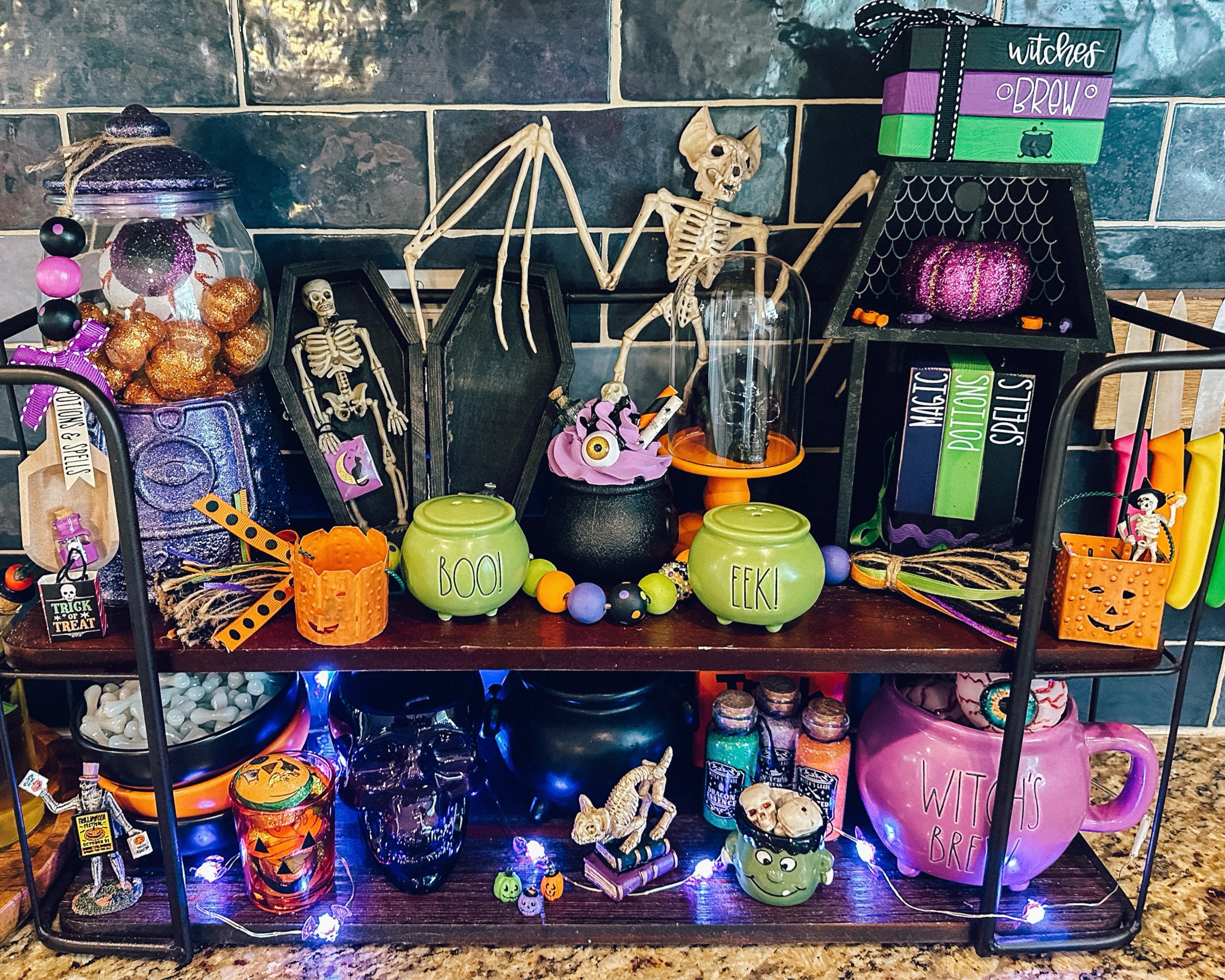 Halloween tray decor!

#halloweentray #halloweendecor #targetgumballmachine #halloween2024 #codeprange 

#LTKHome #LTKHalloween #LTKSeasonal