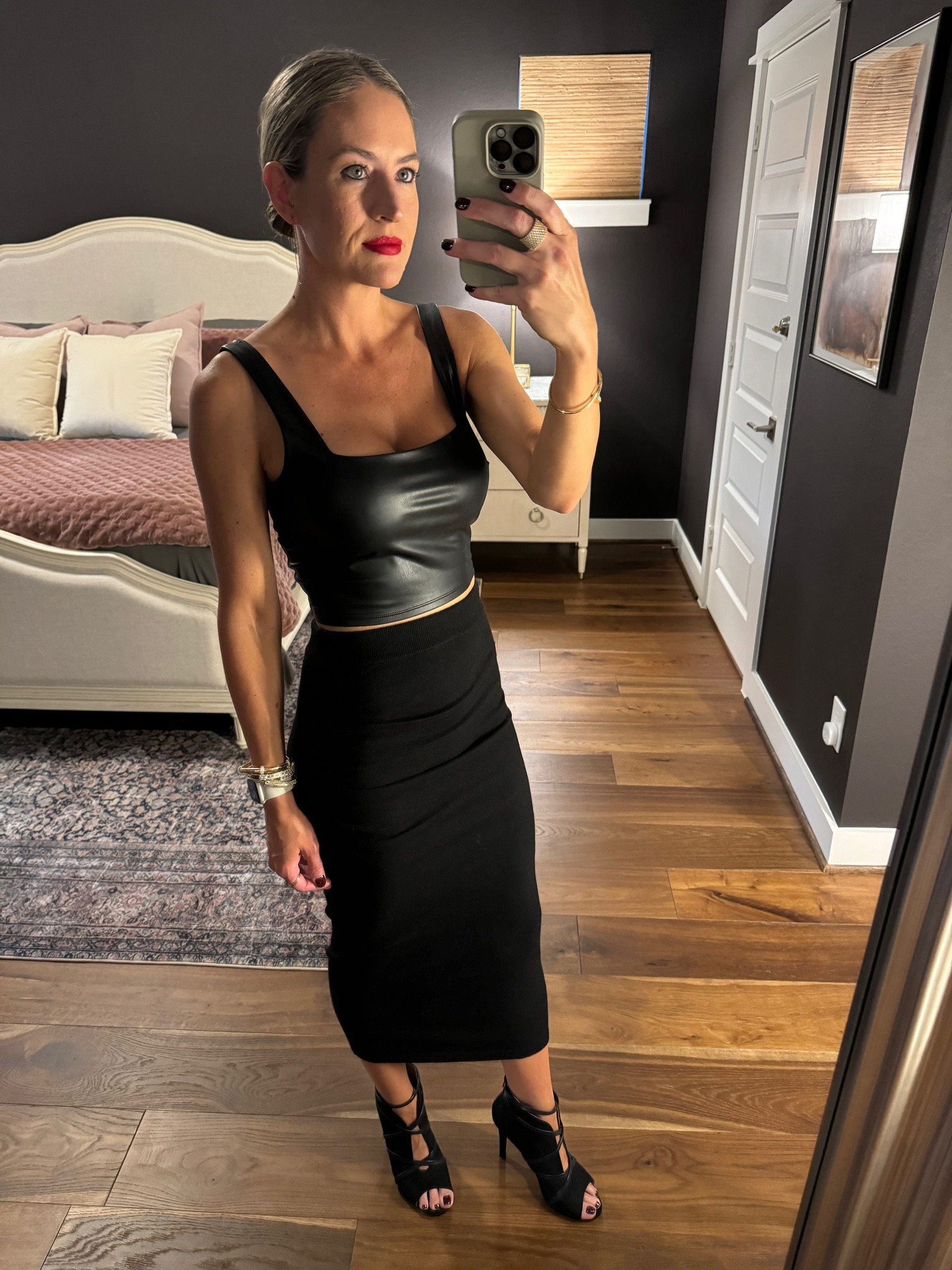 Major sale today at DSW - almost everything is 35% off with code OHMYGOURD. I’ve linked these booties and a bunch of my other favorites for the season. 

#everypiecefits

Fall outfit
Dinner outfit
Date night outfit 
Faux leather 
Vegan leather 
Boots
Booties 

#LTKSeasonal #LTKSaleAlert #LTKShoeCrush