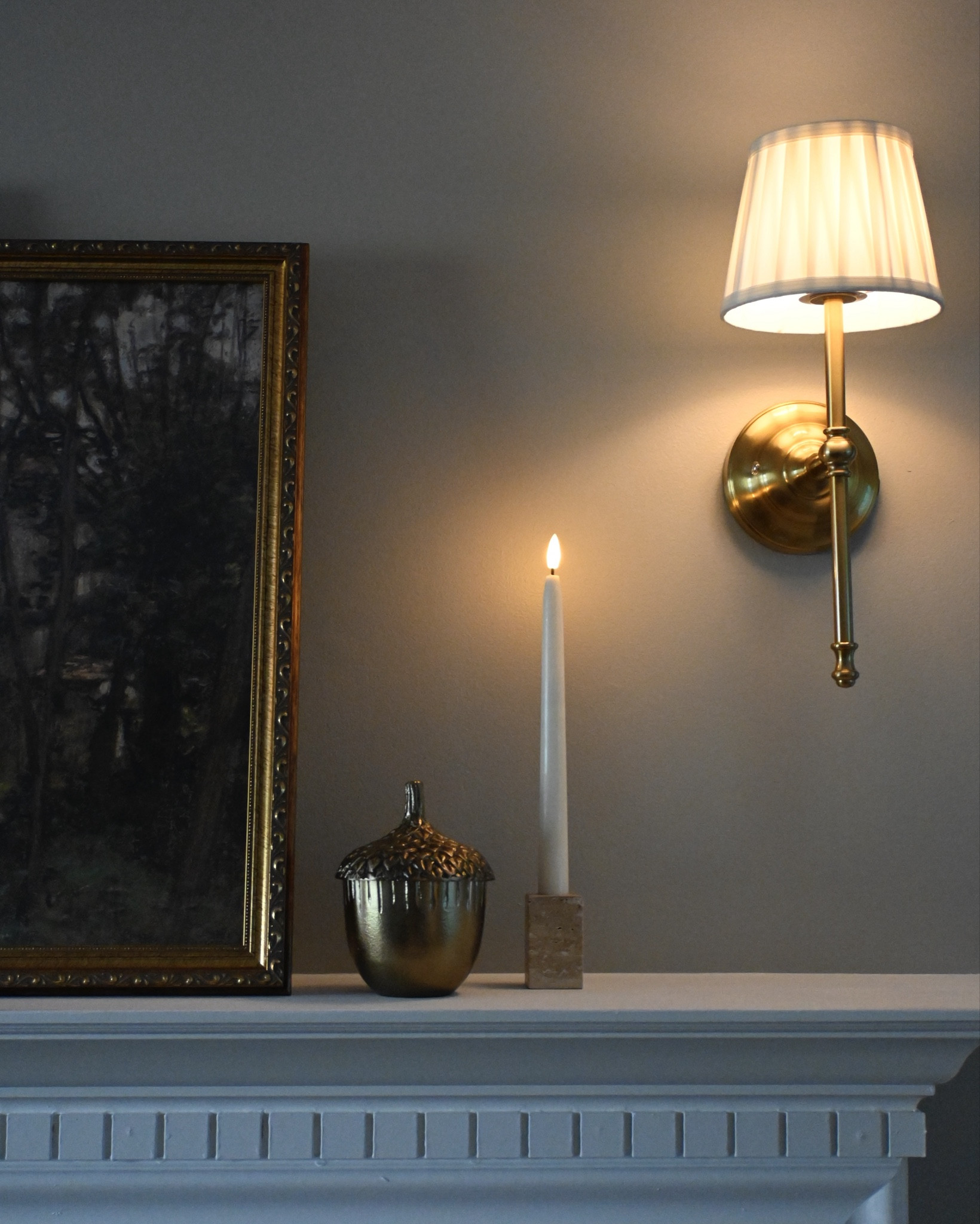living room details 🤎

Fall decor brass sconces led candlesticks faux flowers

#LTKHome #LTKSeasonal