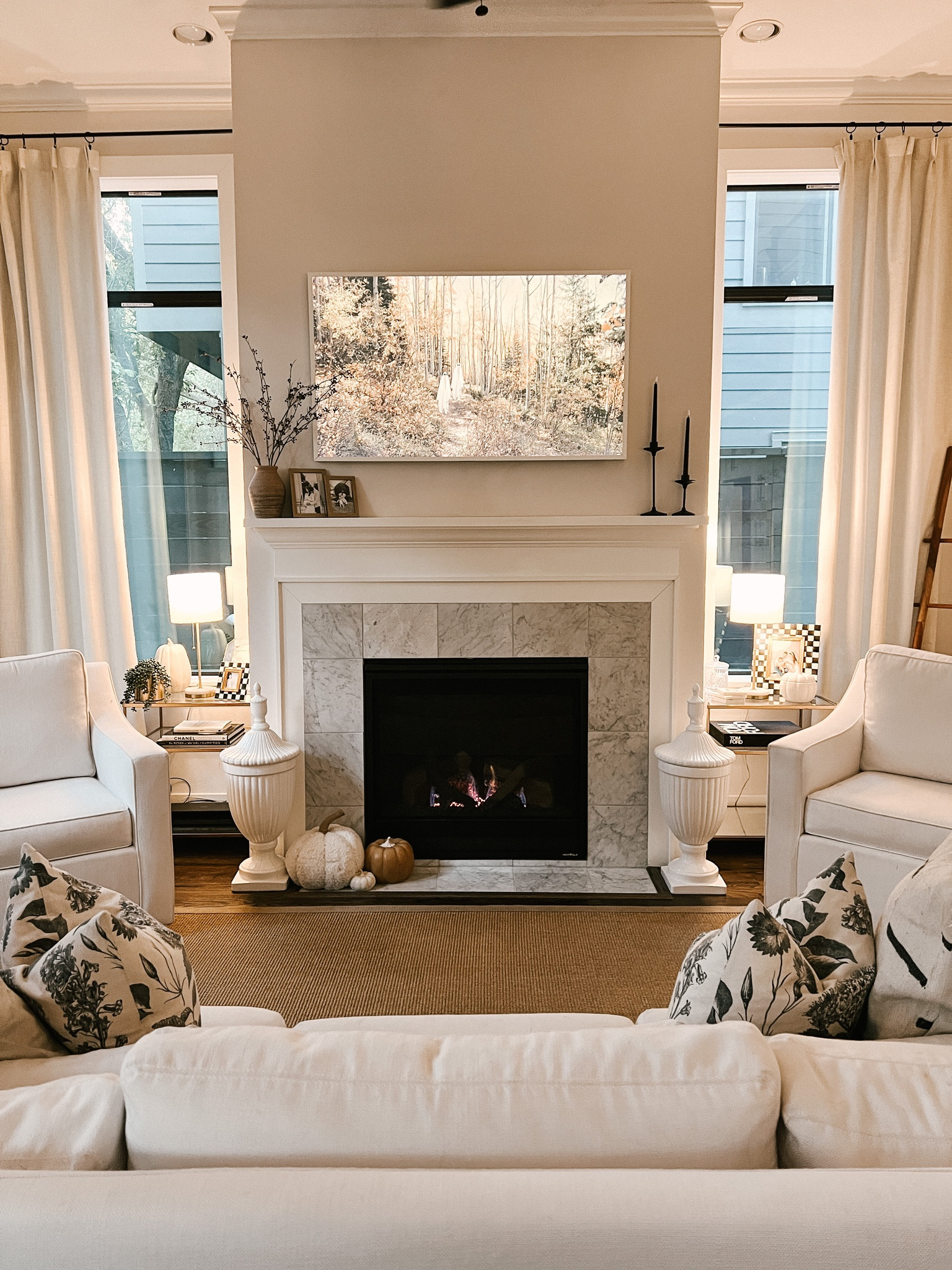 Fall decor 🍂🤍

#LTKSeasonal #LTKhome #LTKstyletip