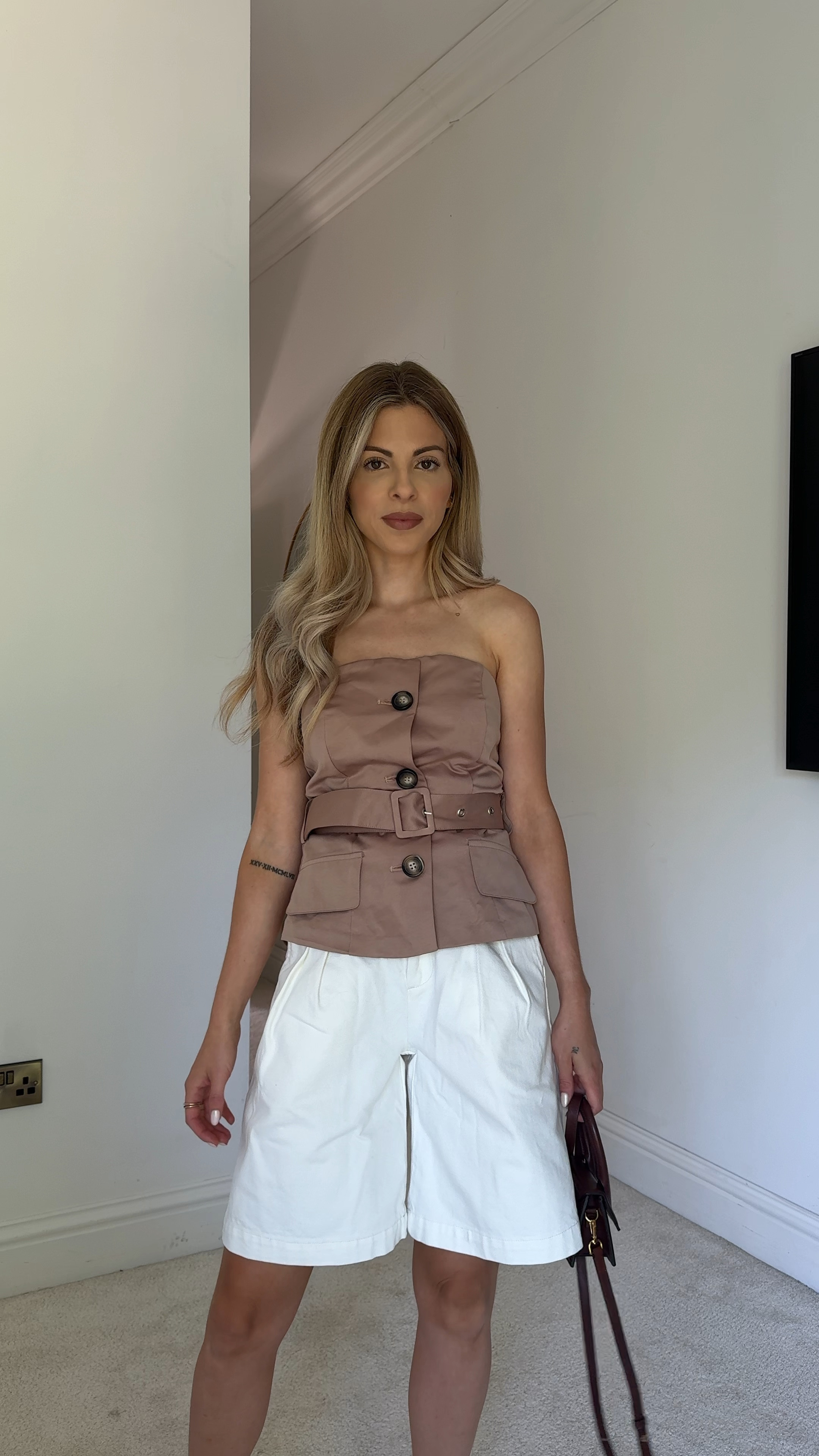 The most amazing summer shorts

#LTKmodest #LTKluxury #LTKsummer