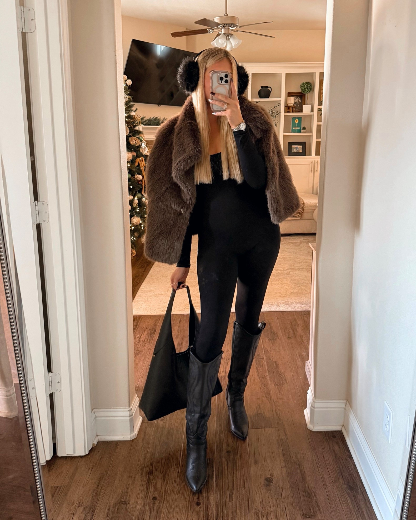 Easy amazon winter outfit!

#LTKootd #LTKFindsUnder50 #LTKHoliday