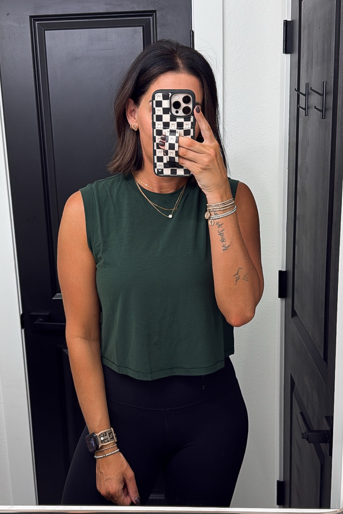 Tank-8
Leggings-8
Sneakers-8

#LTKShoeCrush #LTKActive #LTKFitness