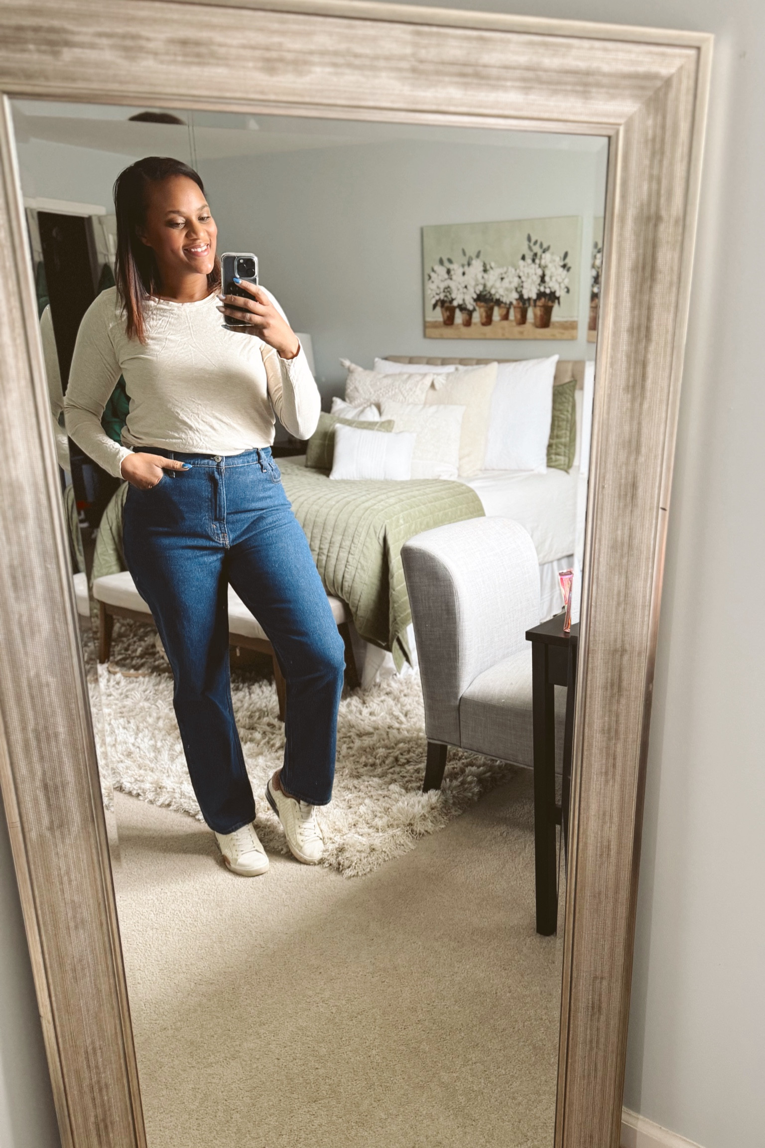 Abercrombie jeans that I love! High waist, straight and true to size. These hold you in without a lot of stretch and are majorly on sale!! 



#LTKmidsize #LTKMostLoved #LTKSpringSale