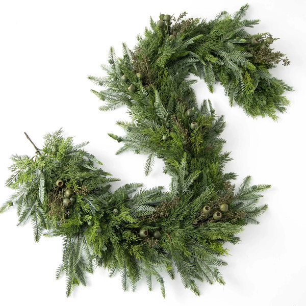 Winter's Bounty Mantel Garland