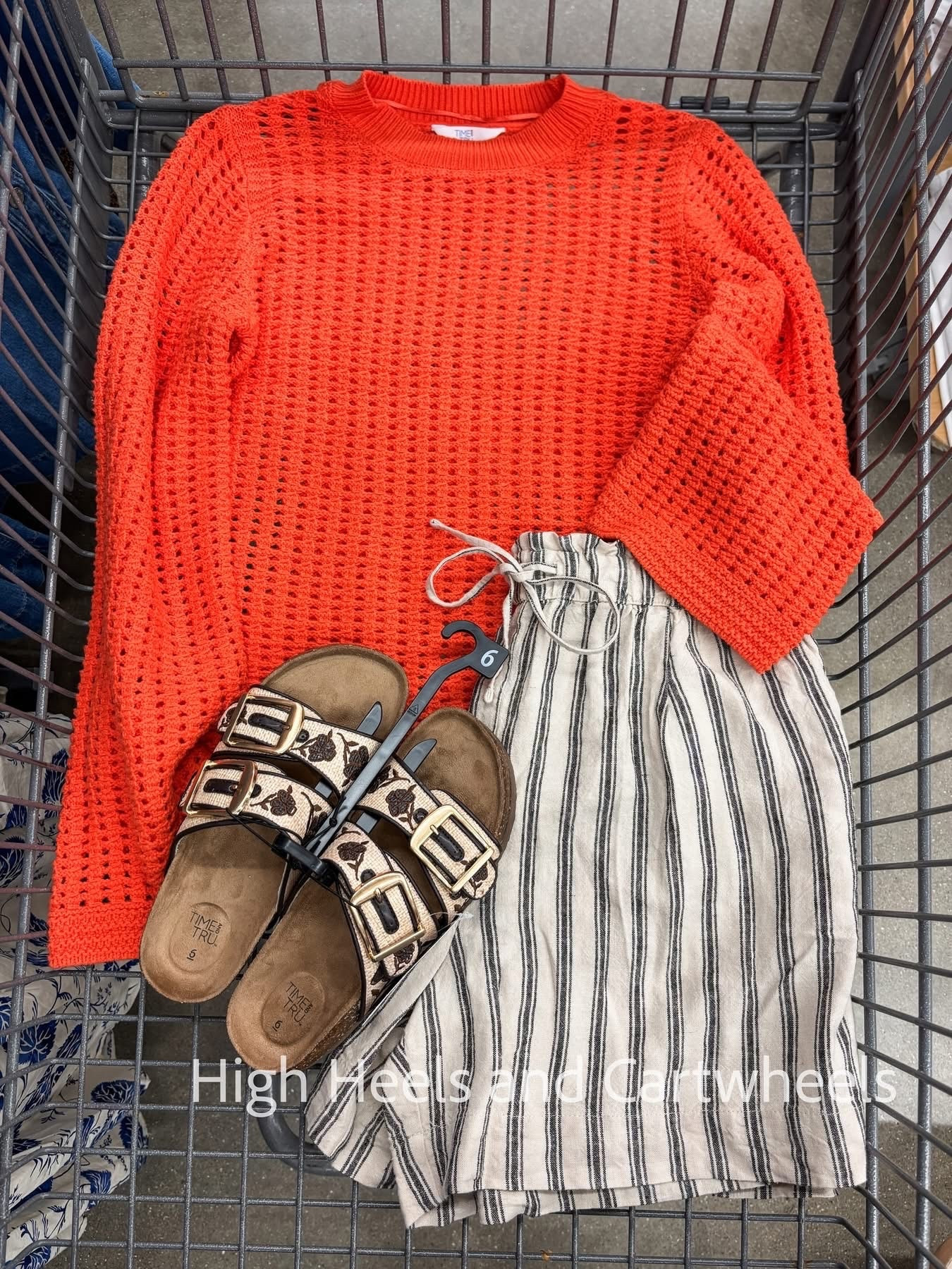These linen blend shorts have a been a fan fave for a few years now and they’re back!! New colors for 2026 - perfect comfy outfit!