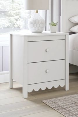 Hallityn 21" 2 Drawer Nightstand | Ashley Homestore