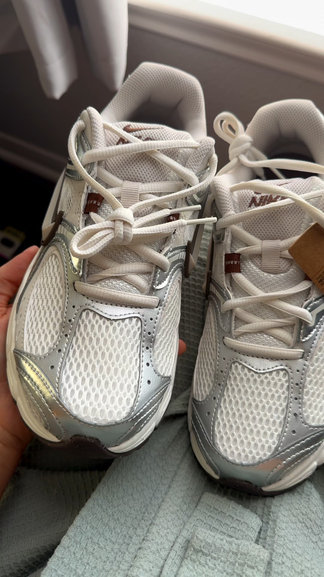 Brown 🐻

#LTKShoeCrush #LTKSaleAlert #LTKActive