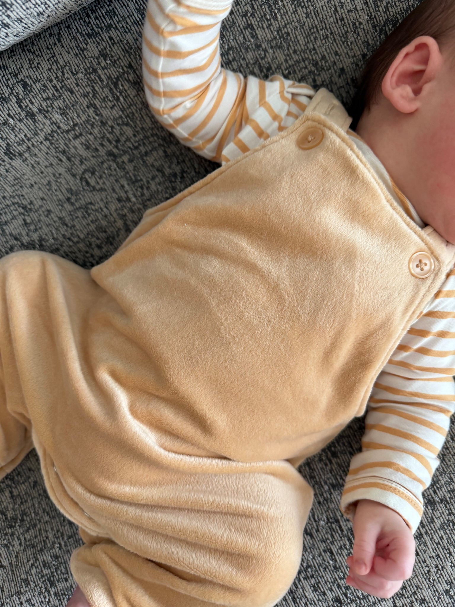 This little overall set is honestly one of the cutest baby outfits I’ve found. It’s perfect for everyday, and the overalls over the striped long-sleeve bodysuit is that “tiny baby dressed like a little person” vibe I can’t get over. 

baby boy outfit, baby overall set, baby overalls, mustard baby outfit, baby onesie set, newborn outfit, baby clothes, baby fall outfit, cozy baby outfit, baby photo outfit, baby essentials, first time mom, newborn essentials, baby registry finds, baby outfit ideas

#LTKBaby #LTKmomlife