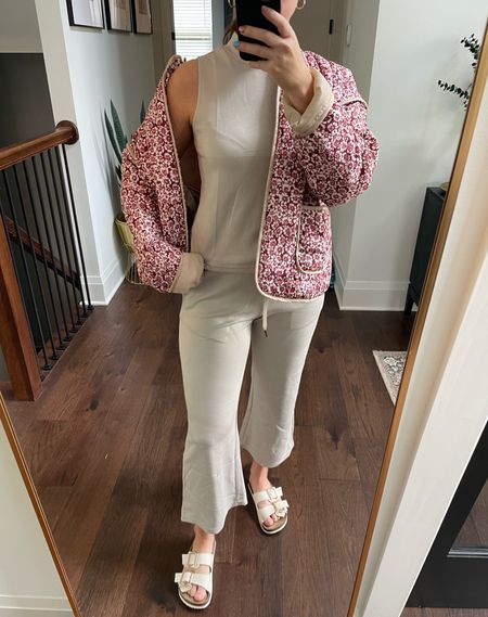 The softest comfiest Amazon set! It's a perfect travel look. Wearing a small 


Amazon set
Travel set
Matching set

#LTKstyletip #LTKsalealert