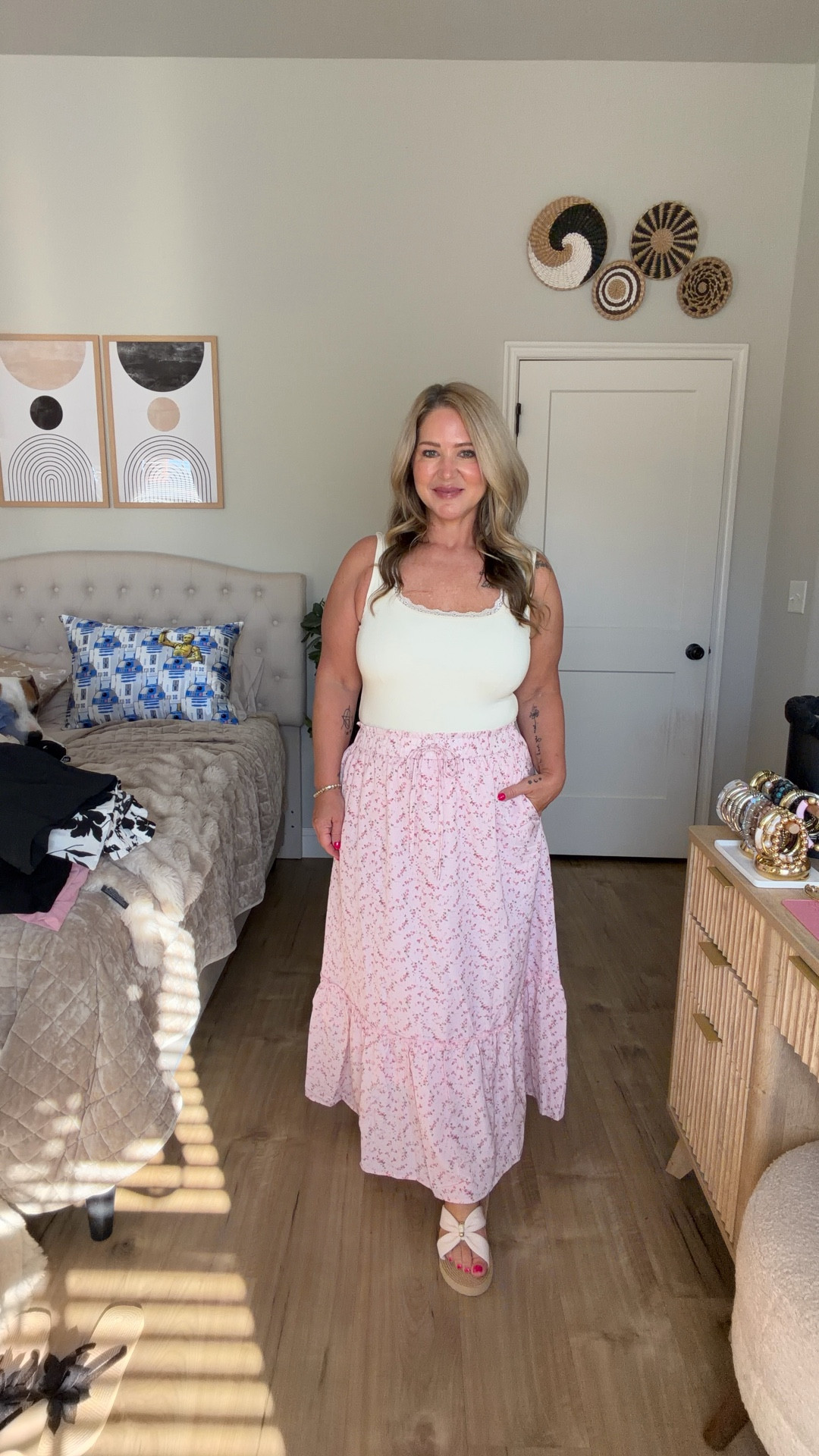 Size large 

#LTKOver40 #LTKPetite #LTKMidsize